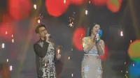 Raisa dan Afgan di Konser Jatuh Hati, Kamis (5/11/2015). (foto: Herman Zakharia/Liputan6.com)