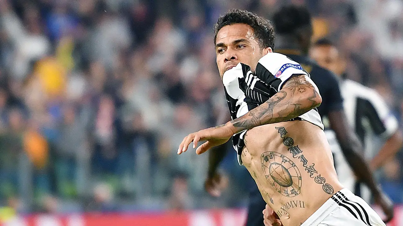 Dani Alves, Juventus