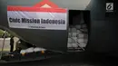 Tumpukan karung berisi bantuan untuk Rohingya berada di dalam pesawat Hercules di Lanud Halim Perdanakusuma, Jakarta, Rabu (13/9). Sebanyak 34 ton bantuan kemanusiaan itu dibawa menggunakan empat pesawat Hercules TNI AU. (Liputan6.com/Faizal Fanani)