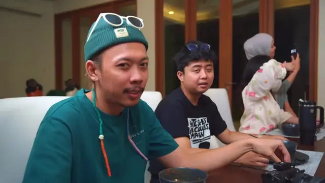 Potret Ruang Makan Rumah Cinta Laura