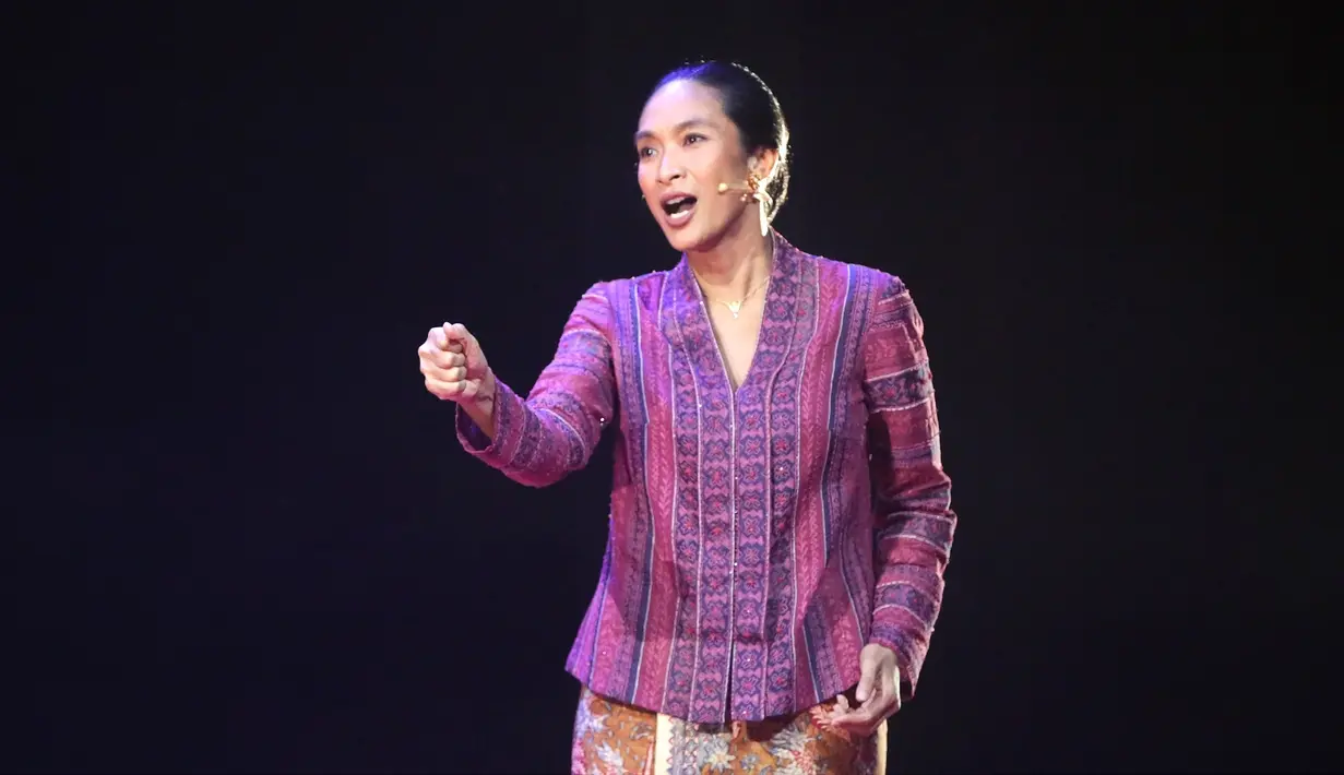 Happy Salma (Bambang E. Ros/Fimela.com)