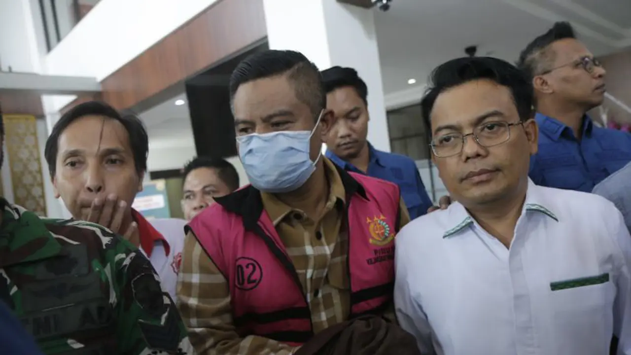 Tersangka kasus gratifikasi di DPRD NTB