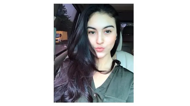 Dilamar Kekasih di Usia 22 Tahun, Ini 7 Potret Marcella Daryanani yang Makin Cantik