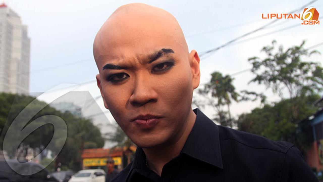 deddy-corbuzier-131126a.jpg