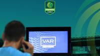 Pegadaian Liga 2 - Ilustrasi VAR (Bola.com/Adreanus Titus)