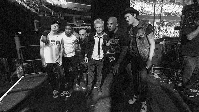Formasi baru Sum 41 bersama Rapper DMX