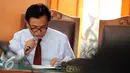 Yusril Ihza Mahendra mewakili sidang pra peradilan Dahlan Iskan, Jakarta, Selasa (28/7/2015). Sidang ini mengagendakan pembacaan replik dari pihak pemohon yakni Dahlan Iskan atas eksepsi termohon Kejati DKI Jakarta. (Liputan6.com/Helmi Afandi)