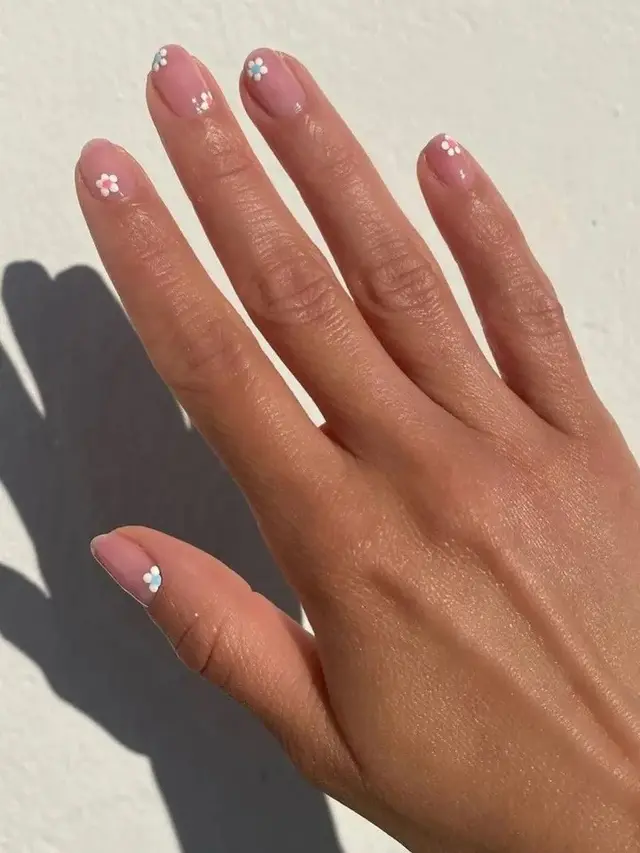Nail Art untuk Kuku Pendek