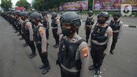 Anggota polisi saat upacara penutupan pelatihan Tim Patroli Perintis Presisi di Polda Metro Jaya, Selasa (30/11/2021). Pelatihan bertujuan untuk meningkatkan kemampuan operasi dan patroli dalam mencegah gangguan keamanan dan ketertiban masyarakat. (merdeka.com/Imam Buhori)