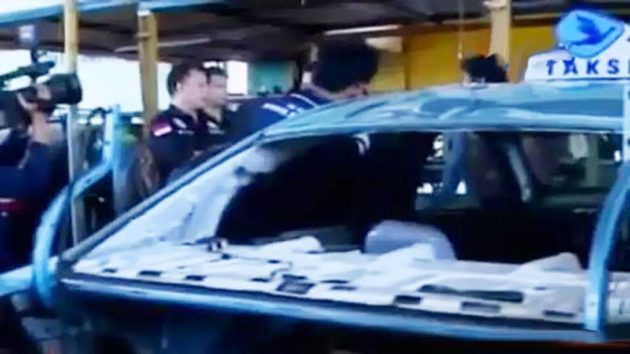 VIDEO: Pasca-Demo Taksi, Polisi Sidak ke Pool Taksi Blue Bird