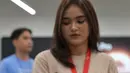 Larangan tersebut dikarenakan Apple gagal memenuhi persyaratan Tingkat Komponen Dalam Negeri (TKDN) yang mewajibkan setidaknya terdapat 35% komponen dalam perangkat yang dijual di Indonesia berasal dari dalam negeri. (BAY ISMOYO/AFP)