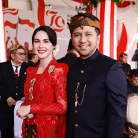 Potret Arumi Bachsin kenakan kebaya merah