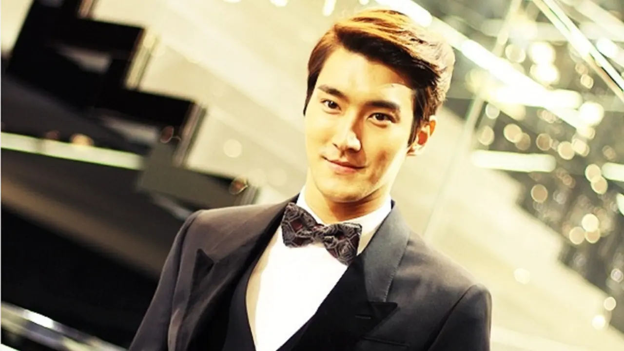 Cukur Kumis Dan Janggut, Siwon Ungkap Jati Dirinya