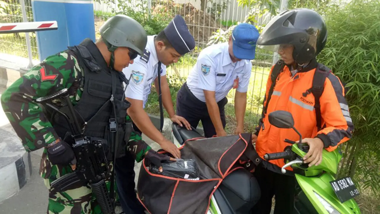 Penambahan personel di Bandara Adi Soemarmo