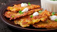 Easy, traditional latkes recipe. (Photo: timolina/Freepik)