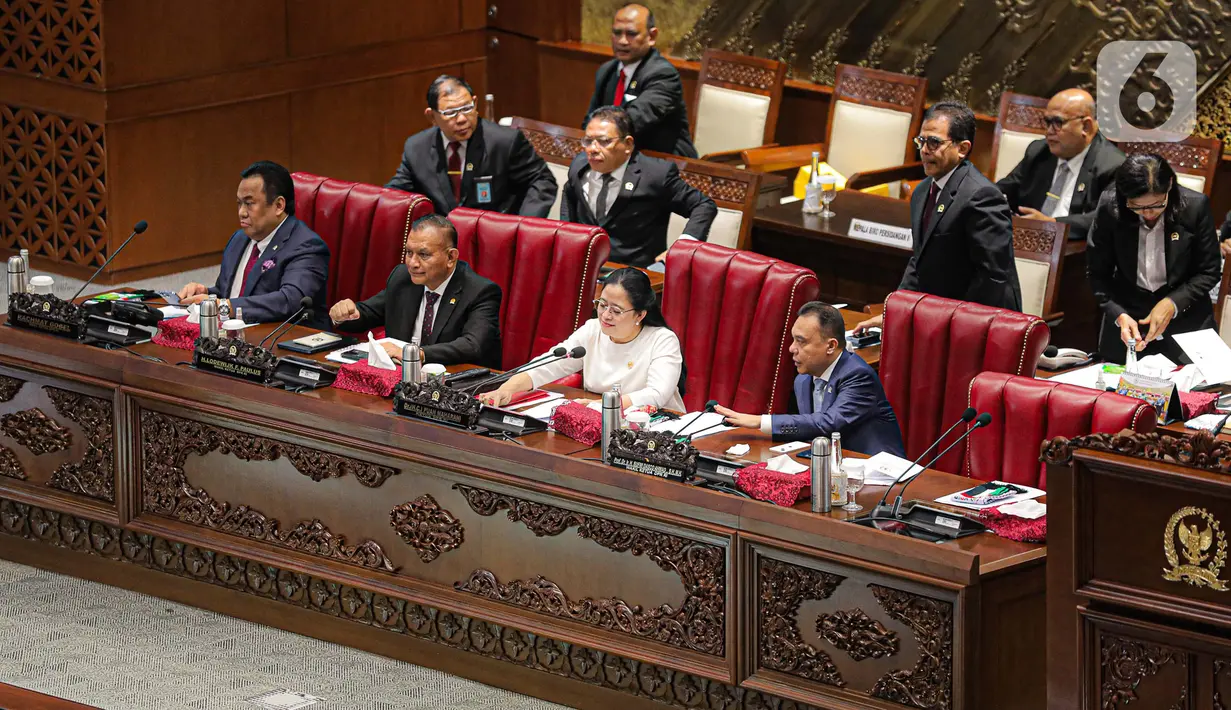 Hadir pula pimpinan lain yakni Wakil Ketua DPR RI Sufmi Dasco Ahmad, Lodewijk Paulus, dan Rachmat Gobel. (Liputan6.com/Faizal Fanani)