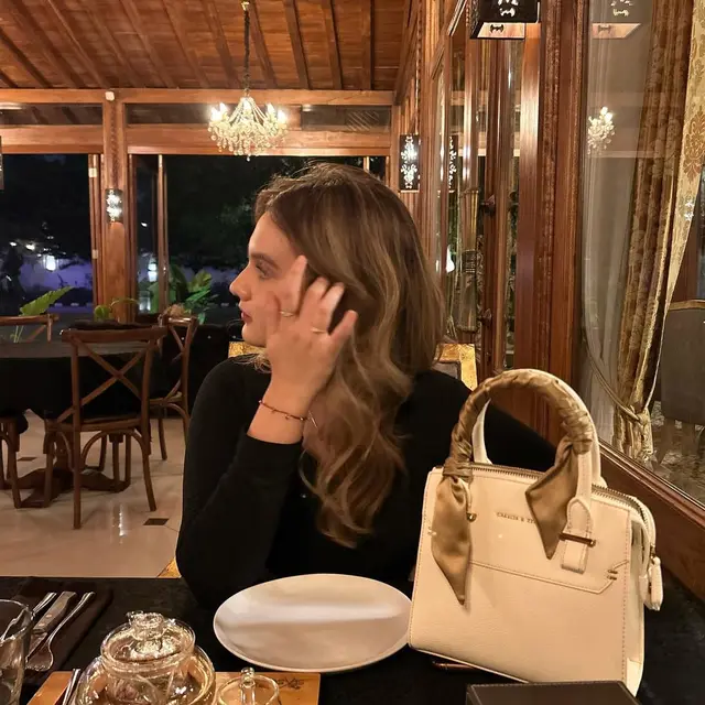 Potret Cantik Jessica Rosmaureena