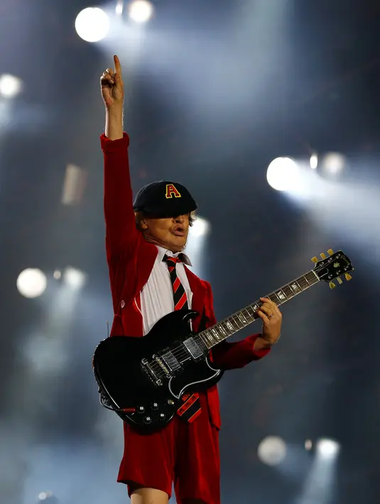 Penampilan Memukau Axl Rose Jadi Vokalis AC/DC di Spanyol - Foto ...