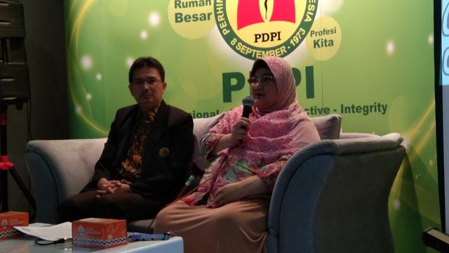 Dokter dari Perhimpunan Dokter Paru Indonesia meminta agar masyarakat tak panik dengan wabah pneumonia di Wuhan, Tiongkok (Liputan6.com/Giovani Dio Prasasti)