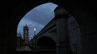 Istana Westminster terlihat dari sisi selatan Sungai Thames di London, Sabtu, (1/2/2020). Brexit sudah menyebabkan kekacauan dalam politik Inggris, ketidakpastian ekonomi dan meningkatnya ketegangan antara Inggris dan UE, sebagai mitra dagang tunggal terbesarnya sebagai sebuah blok. (AP Photo/Alasta