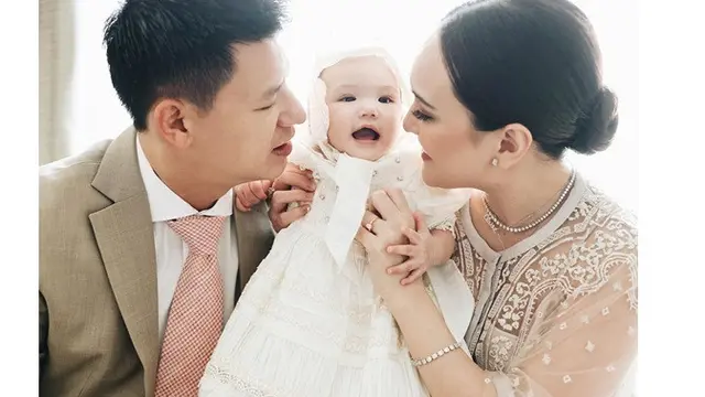 7 Gaya Pemotretan Baby Claire Anak Shandy Aulia Sebelum Dibaptis, Menggemaskan