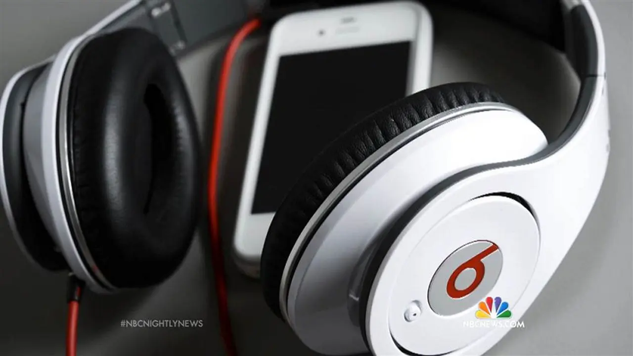 Berniat Beli Beats, Saham Apple Langsung Anjlok