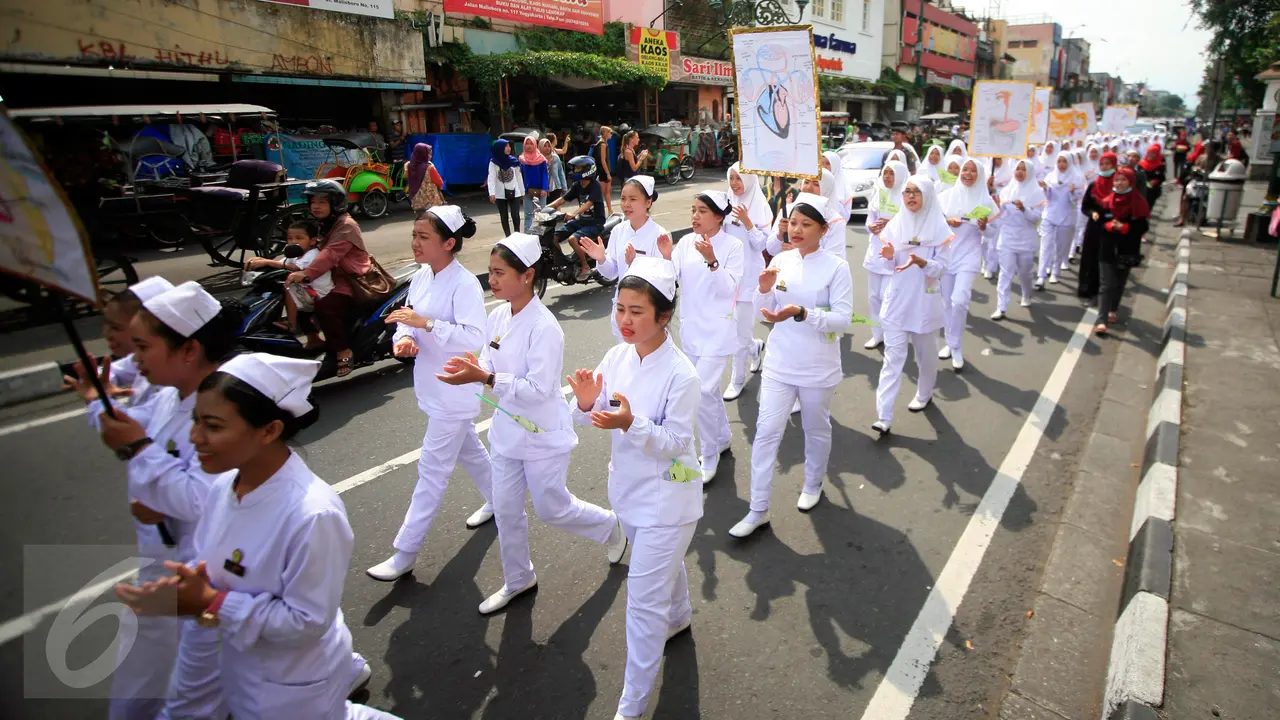 20160515-Serunya Pawai Peringatan Hari Perawat Sedunia di Jogja-Malioboro