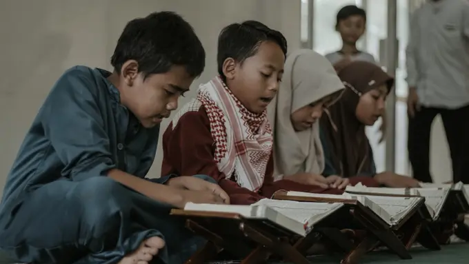 Ajari si kecil untuk mulai berpuasa