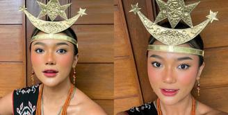 Potret Marion Jola Kenakan Baju Adat Rote Nusa Tenggara Timur saat Rayakan Kemerdekaan