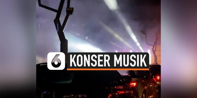 VIDEO: Konser Musik EDM Ditonton dari Mobil karena Corona