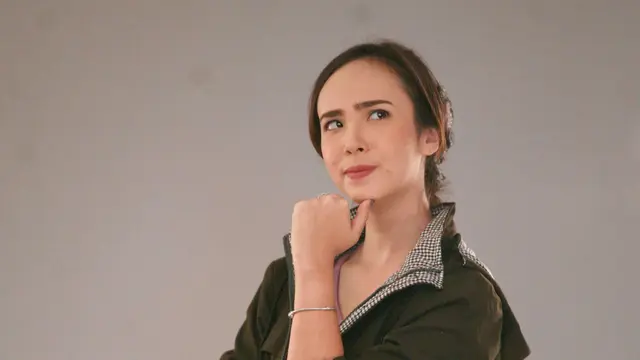 [Bintang] Pamela Bowie