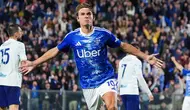 Selebrasi Nico Paz dalam laga Liga Italia 2025/2026 antara Como vs Inter Milan, Senin (13/4/2026). (Alessio Morgese/LaPresse via AP)