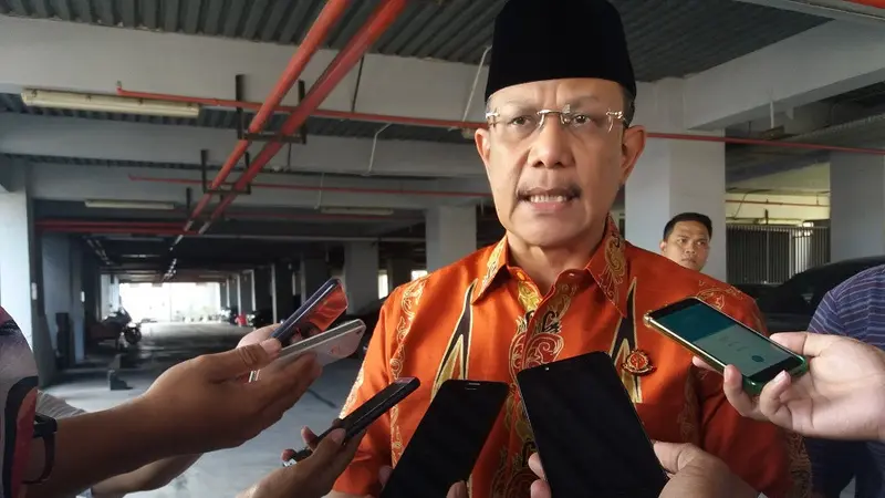 Kepala Kejaksaan Tinggi Sulsel, Tarmizi menegaskan harus ada yang bertanggungjawab dalam dugaan korupsi pengelolaan anggaran di lingkup PD Parkir Makassar Raya (Liputan6.com/ Eka Hakim)