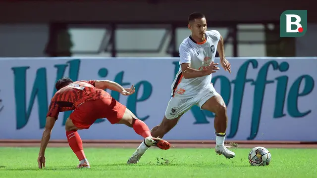 Foto: Aksi Anak Sultan Brunei di Laga Persija Jakarta Vs Ratchaburi FC
