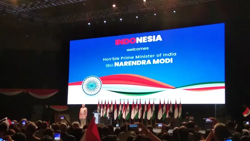 PM India Narendra Modi menyampaikan pidato di hadapan warga negaran dan keturunan India, di sela-sela kunjungan resmi ke Jakarta pada Rabu, 30 Mei 2018. (Liputan6.com/Happy Ferdian Syah Utomo)