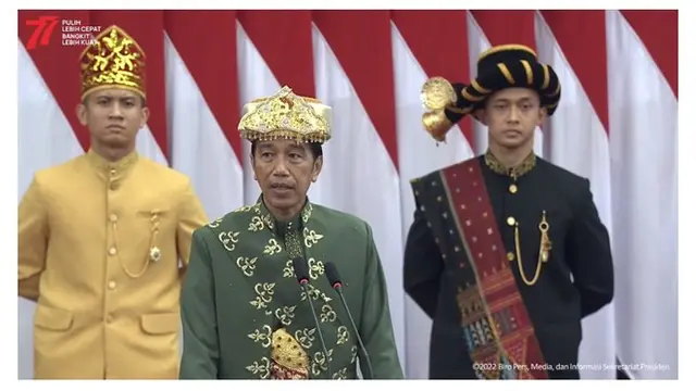 8 Potret Presiden Jokowi di Pidato Kenegaraan 2022, Pakai Baju Adat Bangka Belitung