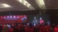 Hadiri Pembekalan, Jokowi Dikenalkan dengan Caleg-Caleg PDIP