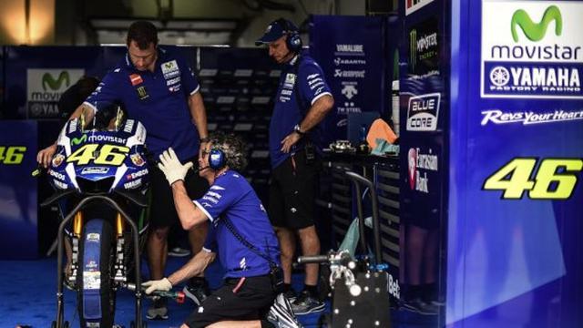 Pit box rider Movistar Yamaha, Valentino Rossi.