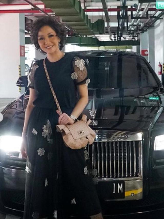 5 Potret Maia Estianty dengan Gaya Rambut Terbaru Pendeknya, Curi Perhatian