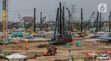 Suasana proyek pembangunan Jakarta International Stadium (JIS) atau Stadion Bersih, Manusiawi, dan Wibawa (BMW) di kawasan Papanggo, Tanjung Priok, Jakarta, Senin (2/12/2019). (Liputan6.com/Faizal Fanani)