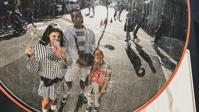 OOTD Jessica Iskandar di Korea Selatan pasca operasi hidung, credit: Instagram (@inijedar)