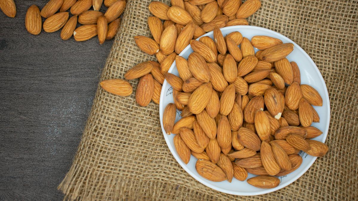 4 Alasan Kacang Almond Baik untuk Tubuh