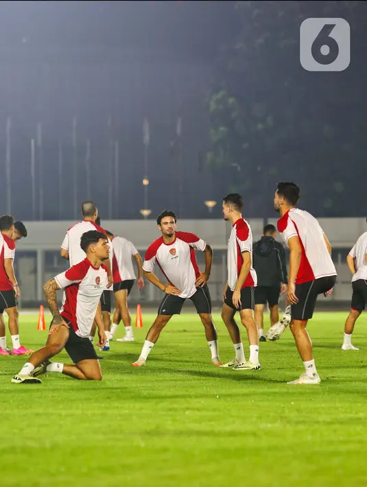 Pelatih timnas Indonesia Shin Tae-yong memastikan para pemainnya dalam kepercayaan diri tinggi untuk menghadapi Australia. (Liputan6.com/Angga Yuniar)