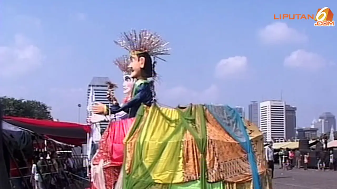 karnaval-monas-130818b.jpg