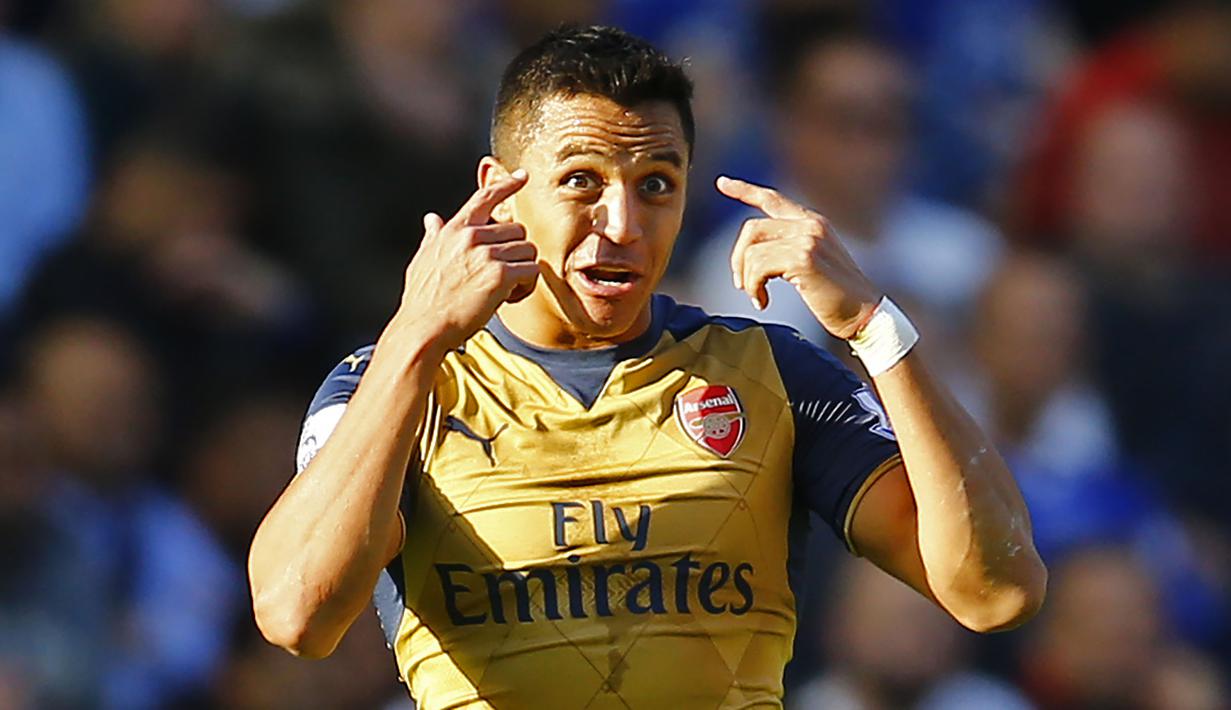 Ekspresi penyerang Arsenal, Alexis Sanchez usai mencetak gol ke gawang Leicester pada laga Liga Inggris di Stadion King Power, Inggris, Sabtu (26/9/2015). (Reuters/Darren Staples)