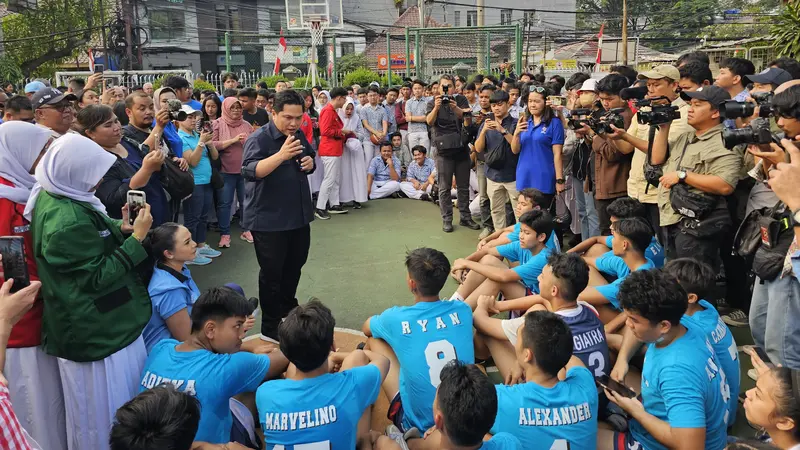 Erick Thohir hadiri sosialisasi FIBA World Cup 2023 di SMA 3 Teladan