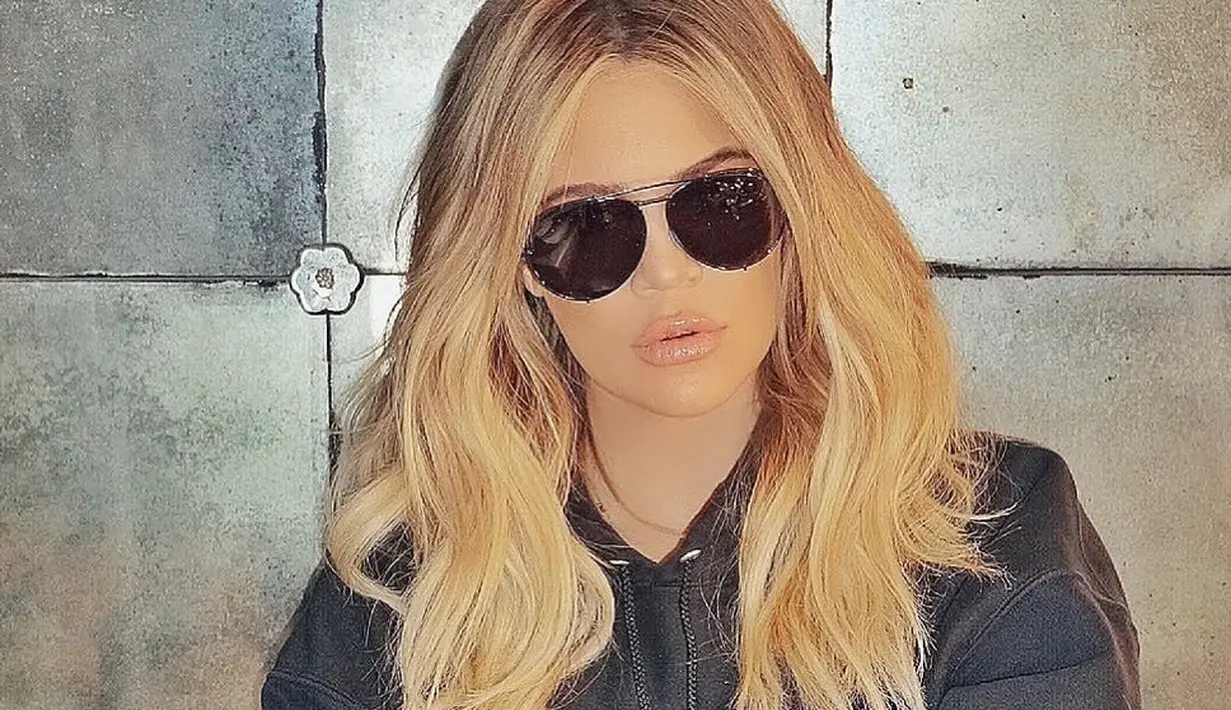 Dengan berbahagia, KoKo pun menjawab pertanyaan dari penggemarnya tersebut. (instagram/khloekardashian)