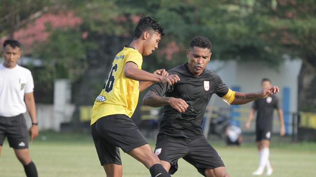 Persis Solo vs Persika Karanganyar