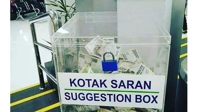 Dikira Kotak Amal, 5 Foto Ini Buktikan Orang Indonesia Dermawan