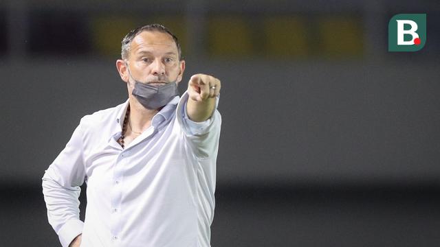 Foto: Irfan Jaya Cetak Brace Buat Kemenangan PSS Sleman, Dejan Antonic Happy
